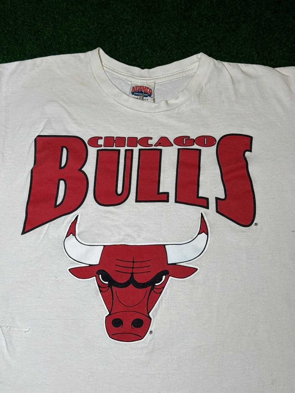 Nutmeg Mills × Vintage Vintage 90s Chicago Bulls … - image 2