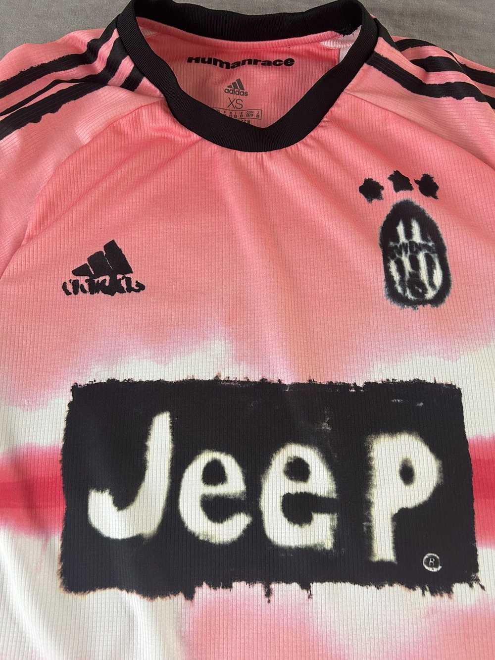 Adidas × humanrace Juventus x Humanrace Pink Jers… - image 2