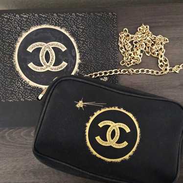 2021 Holiday outlet Chanel Makeup Bag/Crossbody