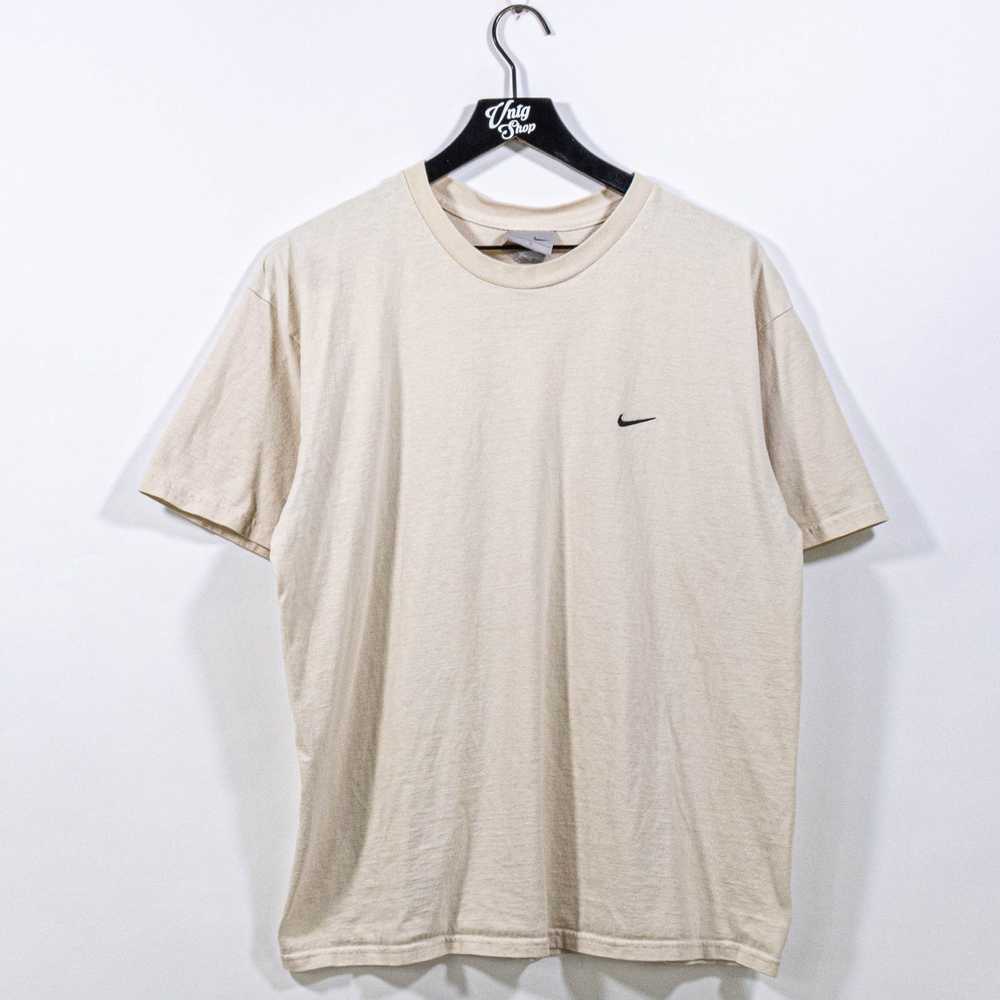 Nike × Streetwear × Vintage NIKE Swoosh Tonal T-S… - image 1