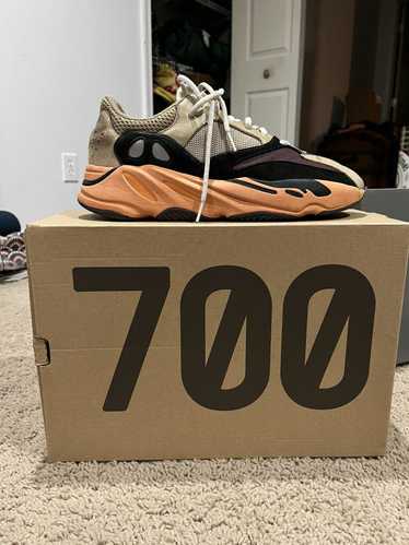 Adidas × Kanye West Yeezy 700