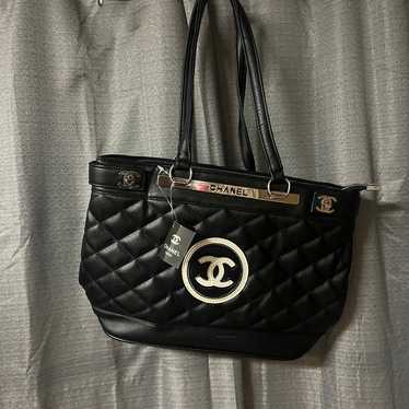 Chanel black quilted shoulder bag