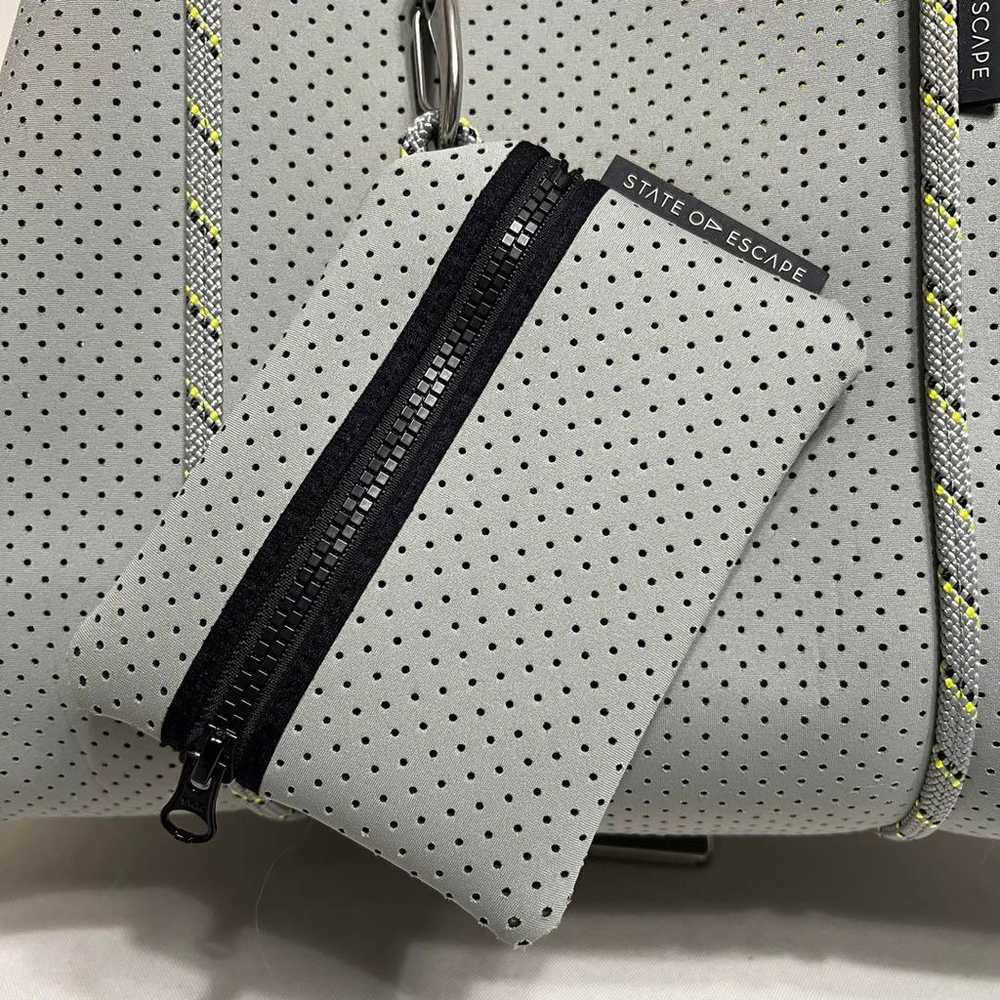 ✨Like New✨ State of Escape Neoprene Bag Grey/Yell… - image 12