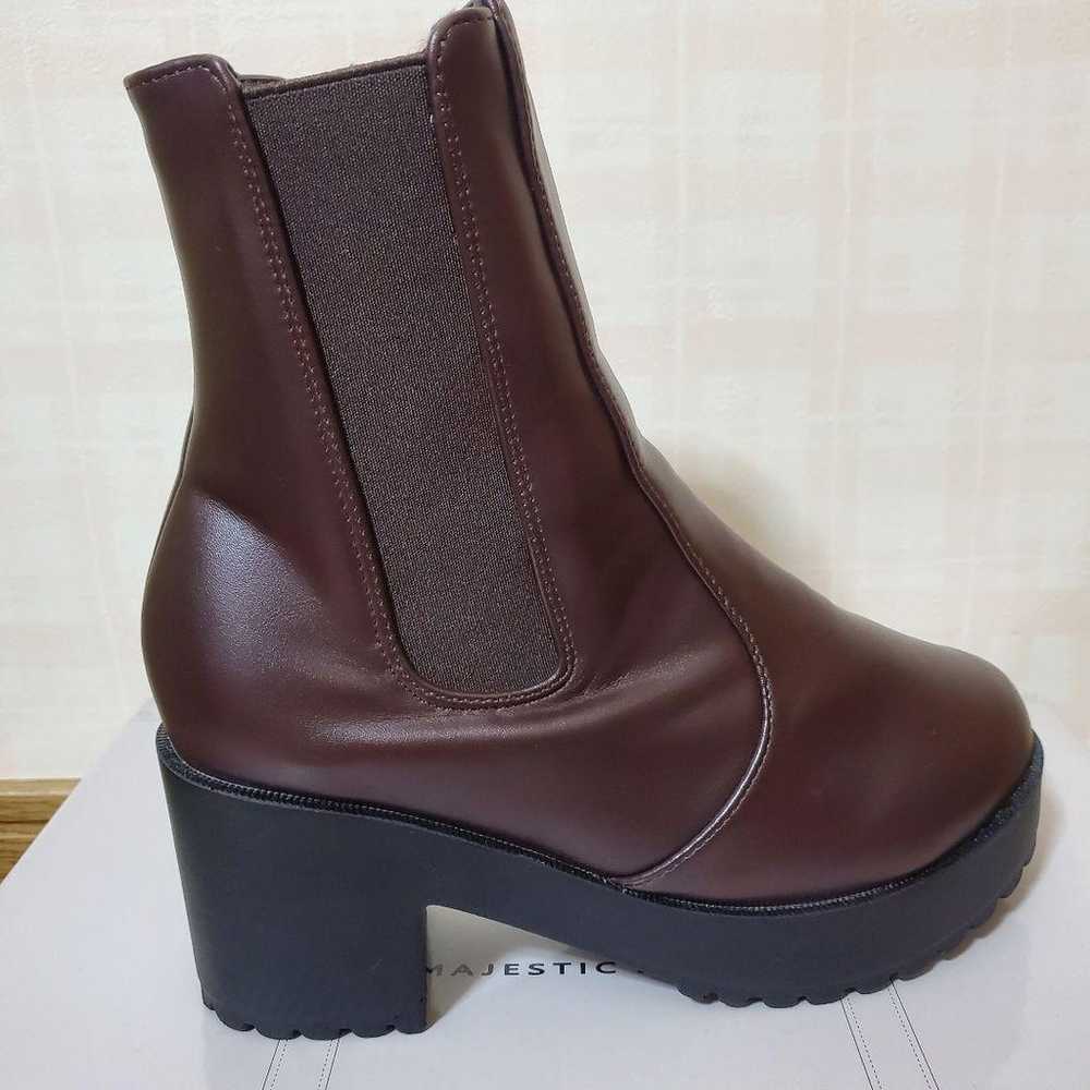 MAJESTIC LEGON Side Gore Boots - image 9