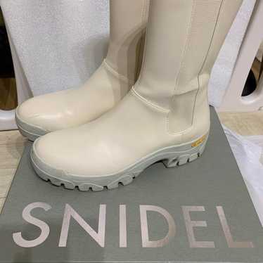 SNIDEL Side Gore Boots White - image 1