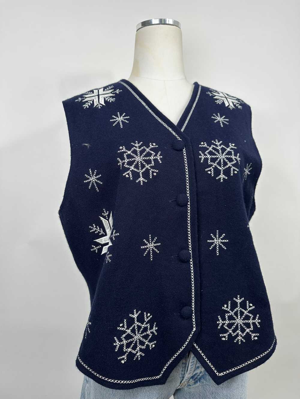 Karen Scott Navy Snowflake Vest - image 2