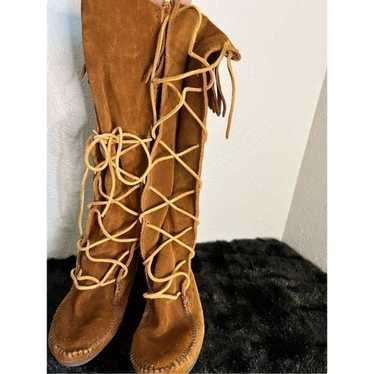 Minnetonka suede lace up moccasin boots Sz 7