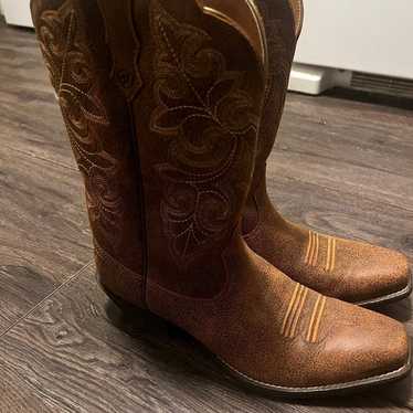 Ariat cowboy boots women