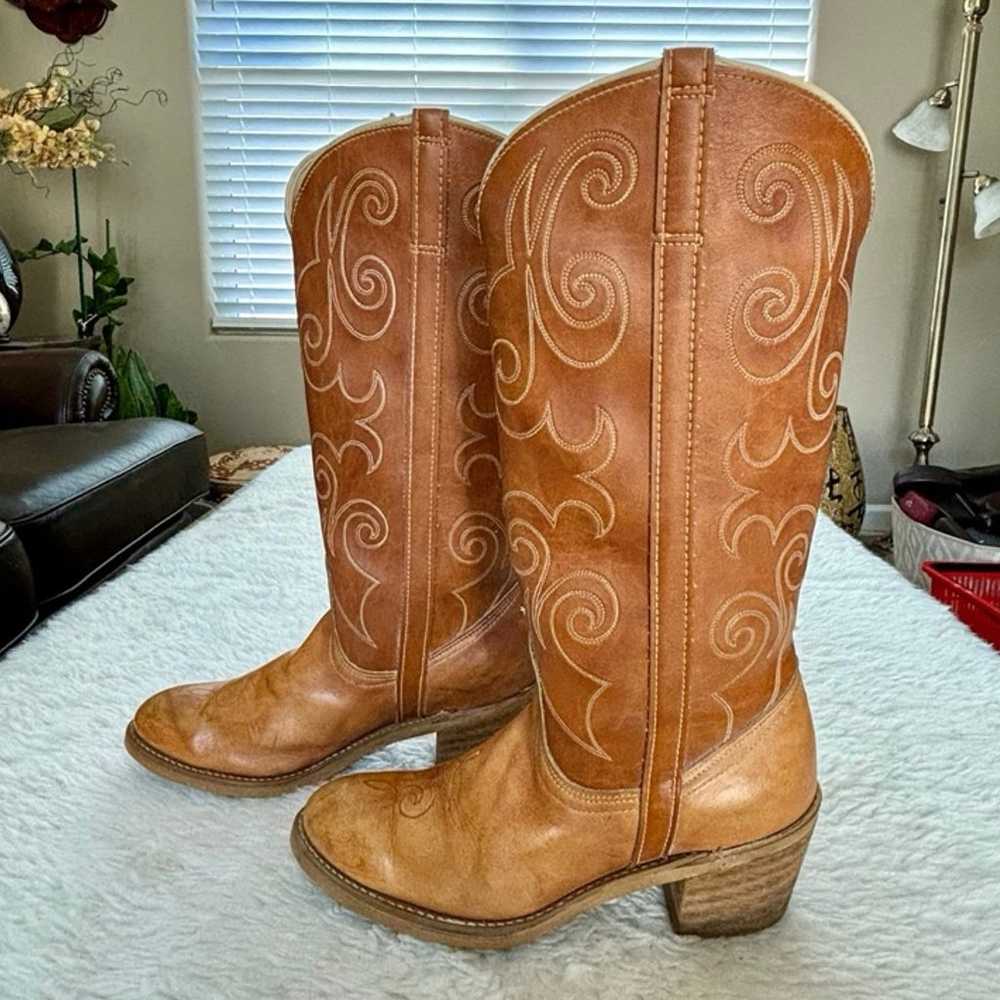 Dingo cowboy boots size 6M genuine leather - image 2