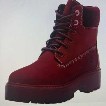 Women’s Boots Timberland Size 9 - image 1