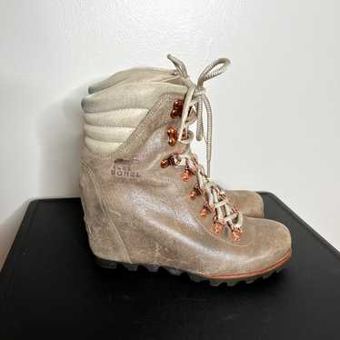 Sorel Conquest Wedge Boots Size 7.5