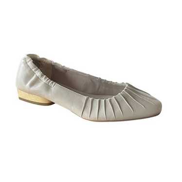 Anne Klein Bone Calliope Ballet Flat Shoes Size 8.