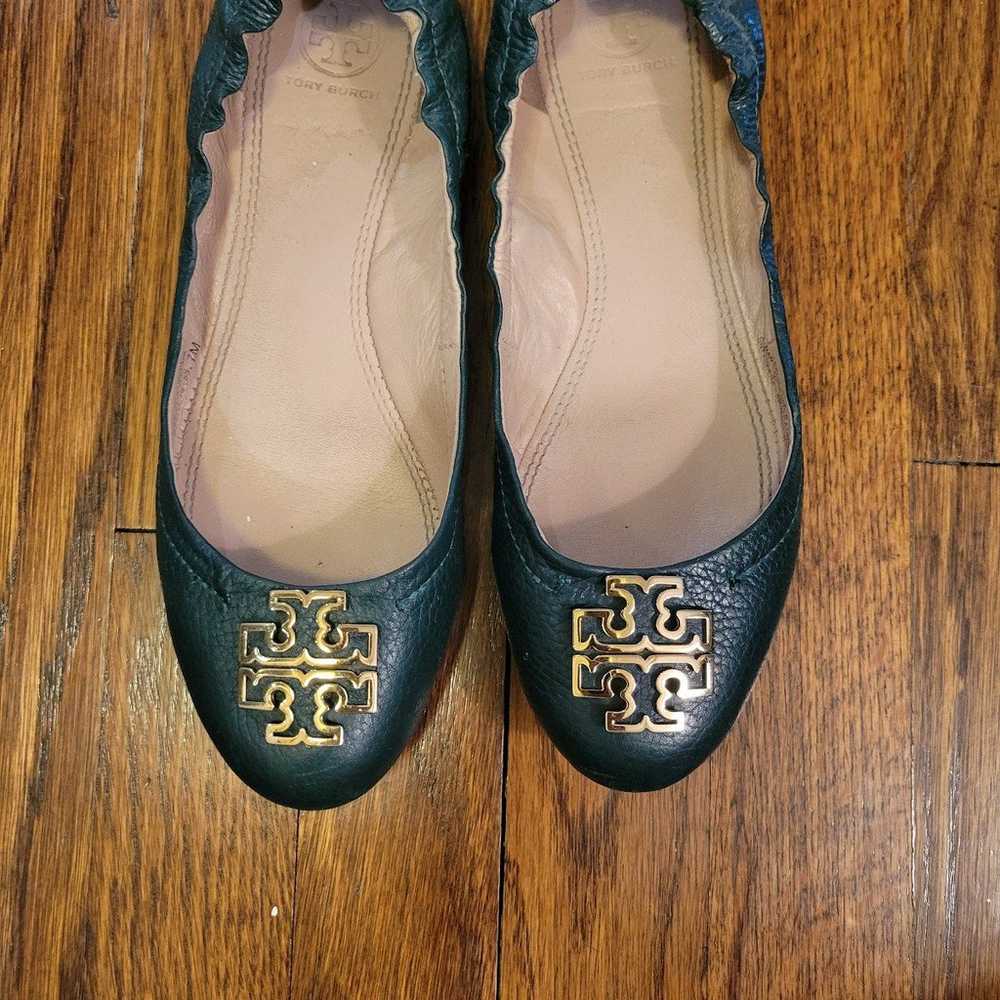 Tory Burch Size 7 Ballet Flats - image 1