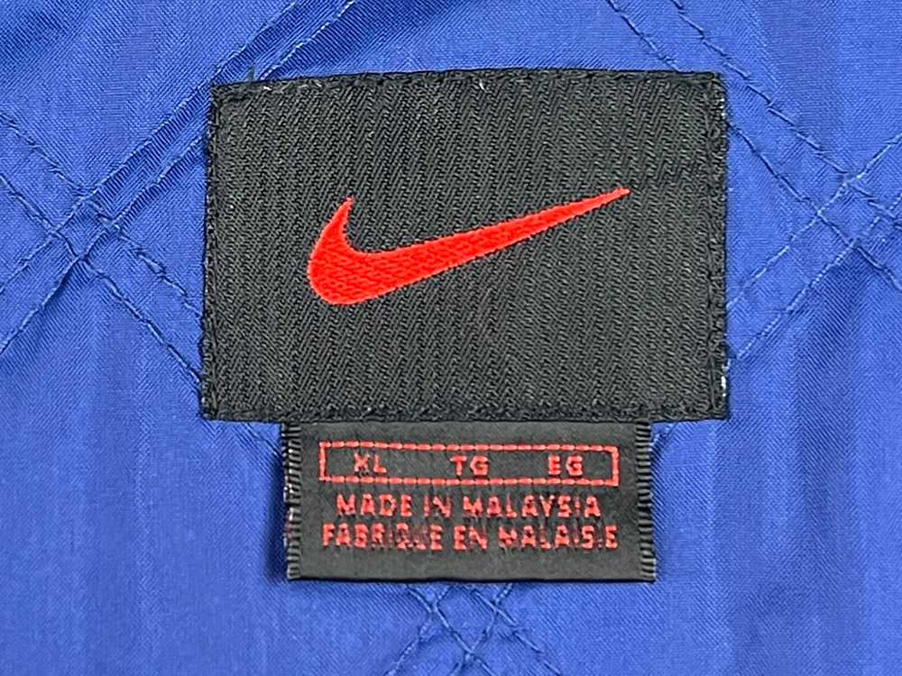 VTG NIKE NYLON RUNNING JACKET - image 4