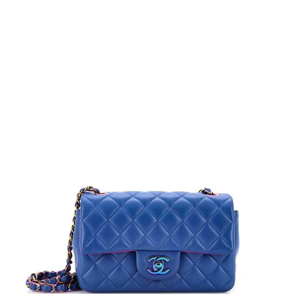 CHANEL Filigree Round Clutch with Chain Quilted C… - image 4