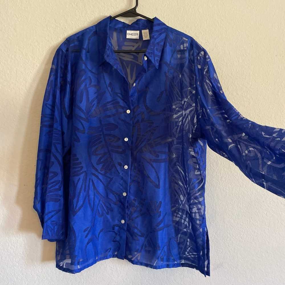 Chico’s woman royal blue floral blouse top size 3… - image 2