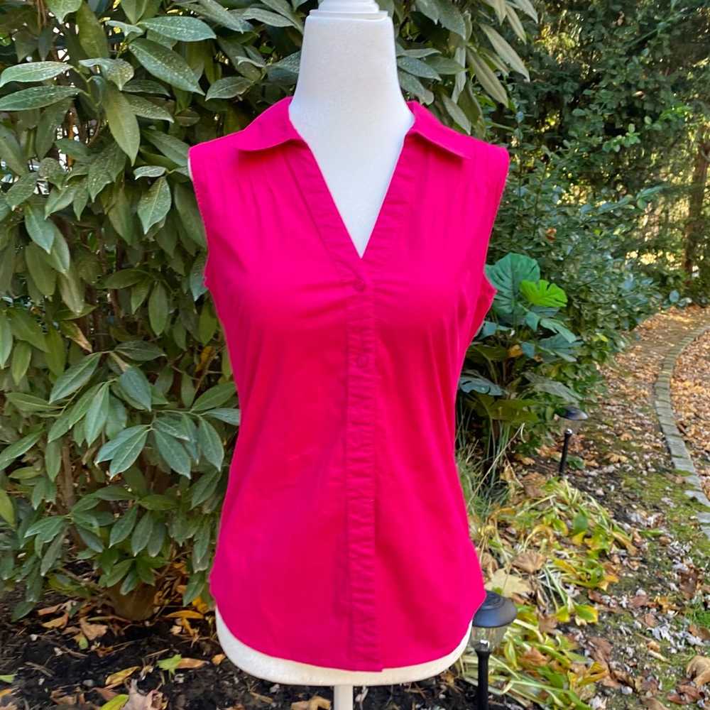 Vintage pink sleeveless button up tank! - image 1