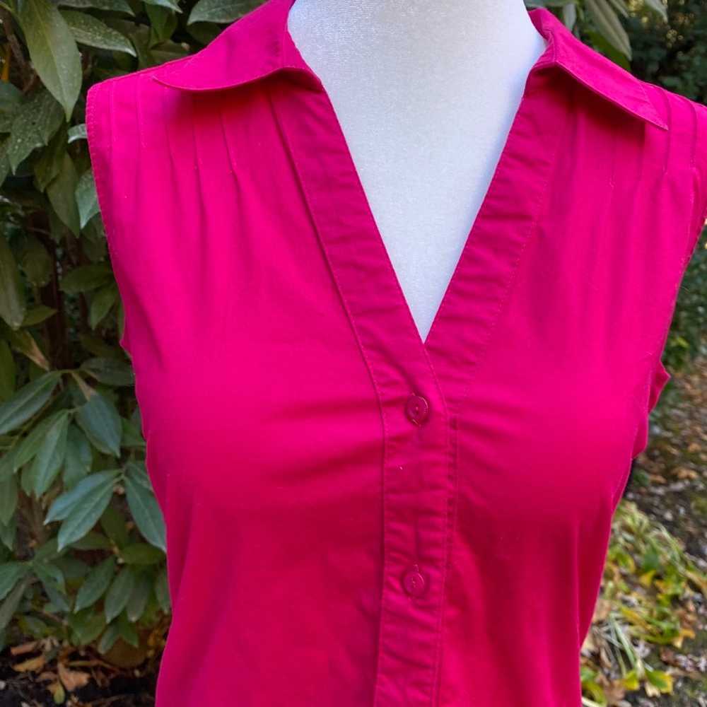 Vintage pink sleeveless button up tank! - image 3