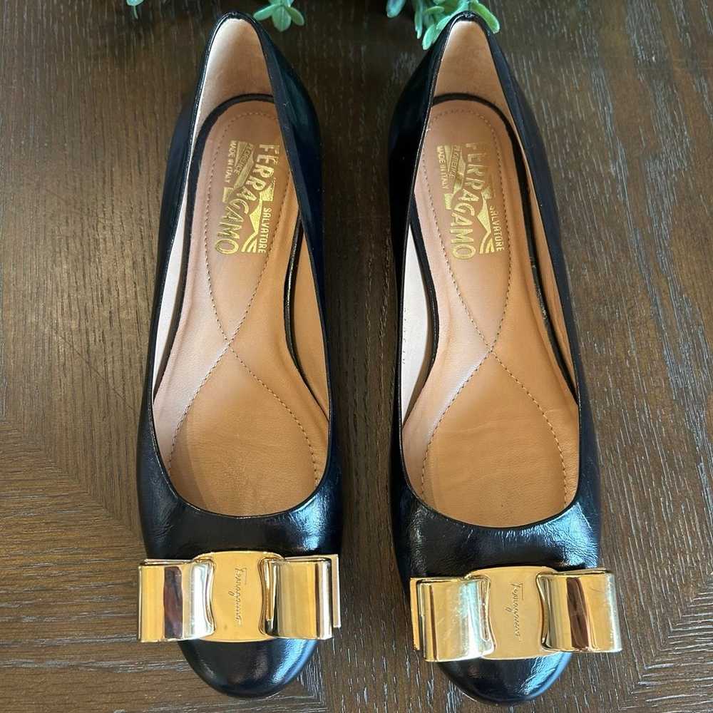 Salvatore Ferragamo Safina Flats 6 Rare $895 - image 10