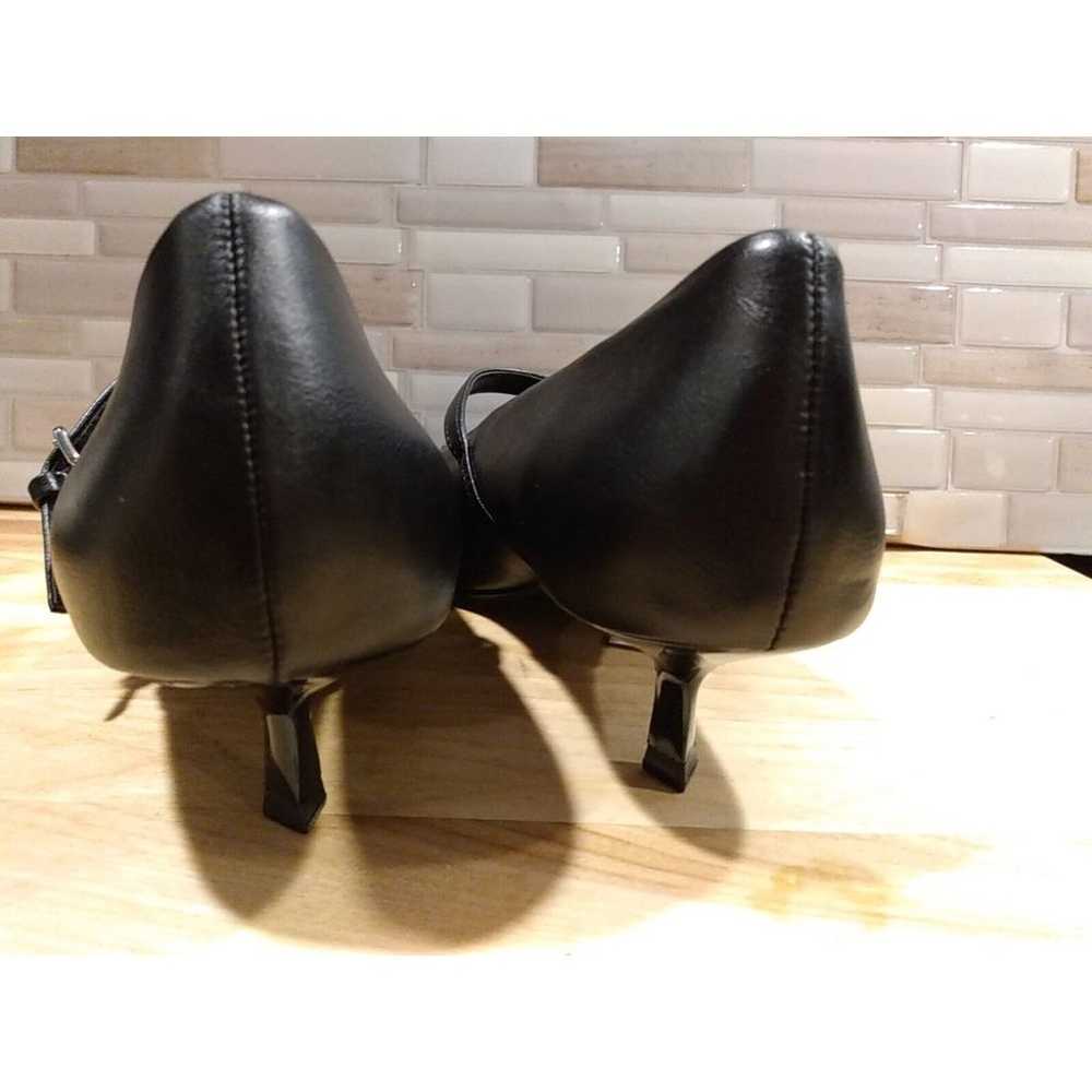 Zara Women Black Kitten Heels Size 8 - image 4