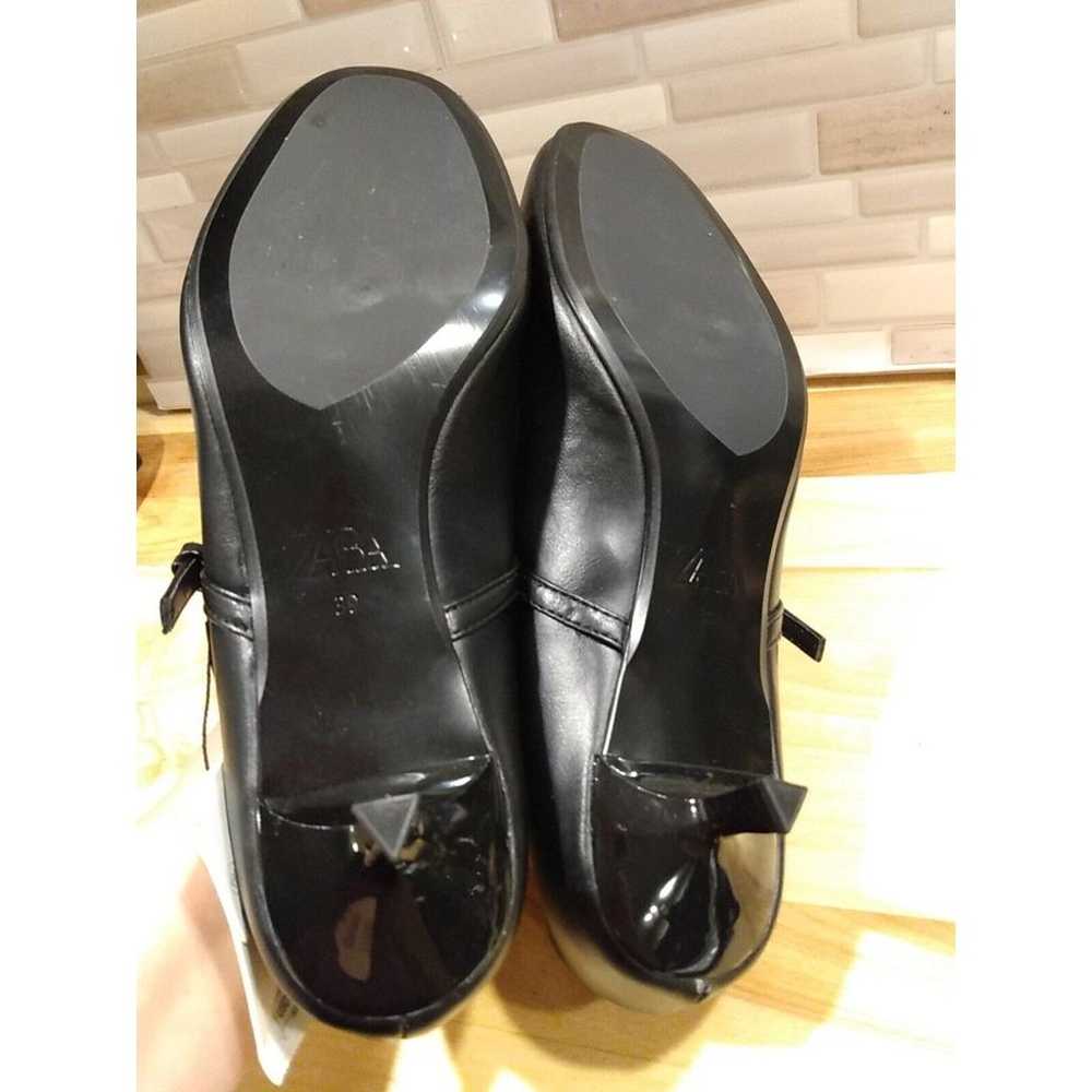 Zara Women Black Kitten Heels Size 8 - image 5