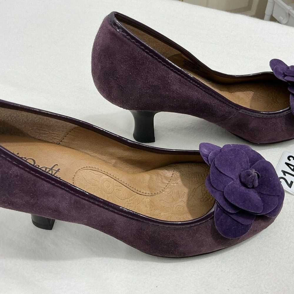 Womans Euro Soft By Sofft Purple Suede Flower Kit… - image 2