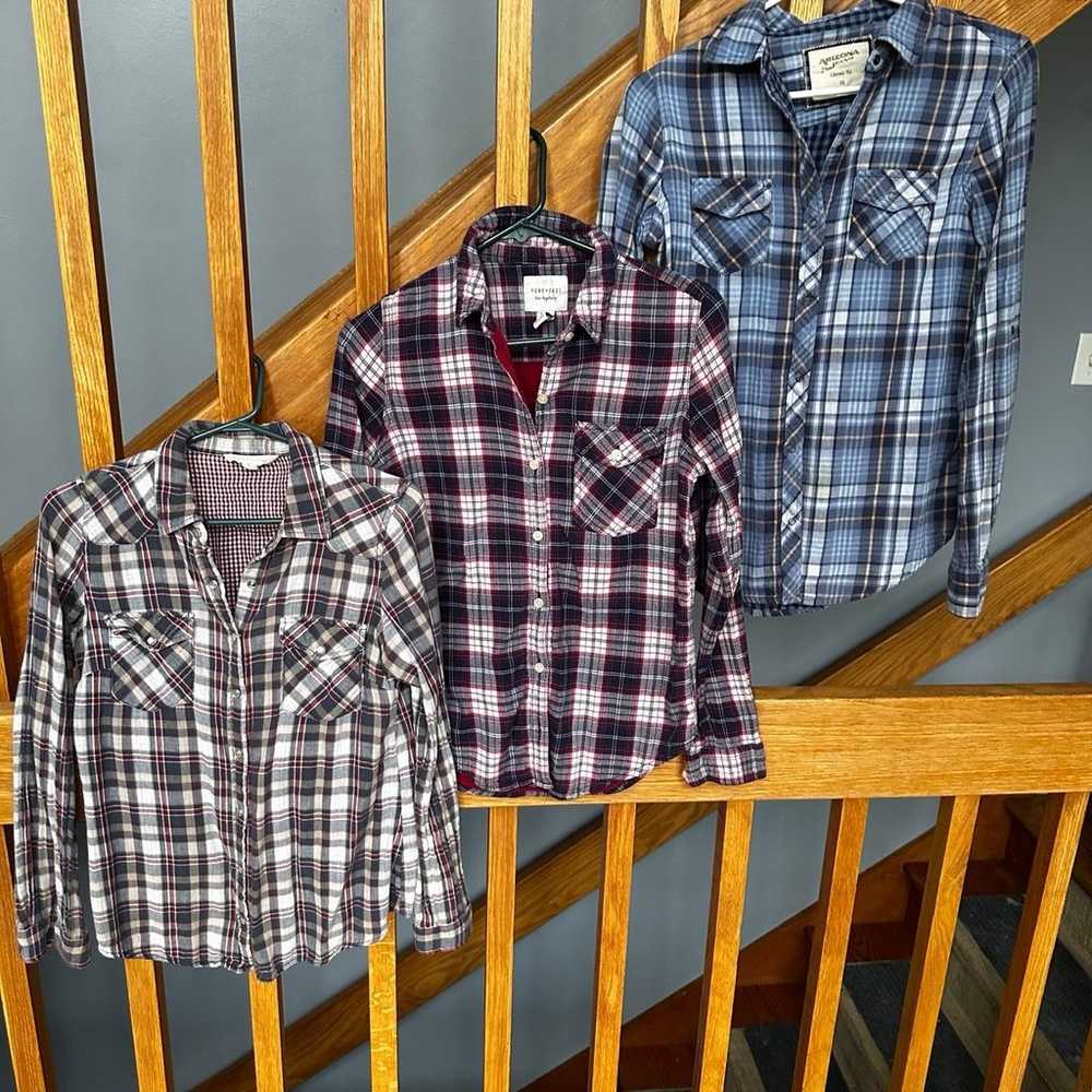 Lot of 3 flannels - image 1