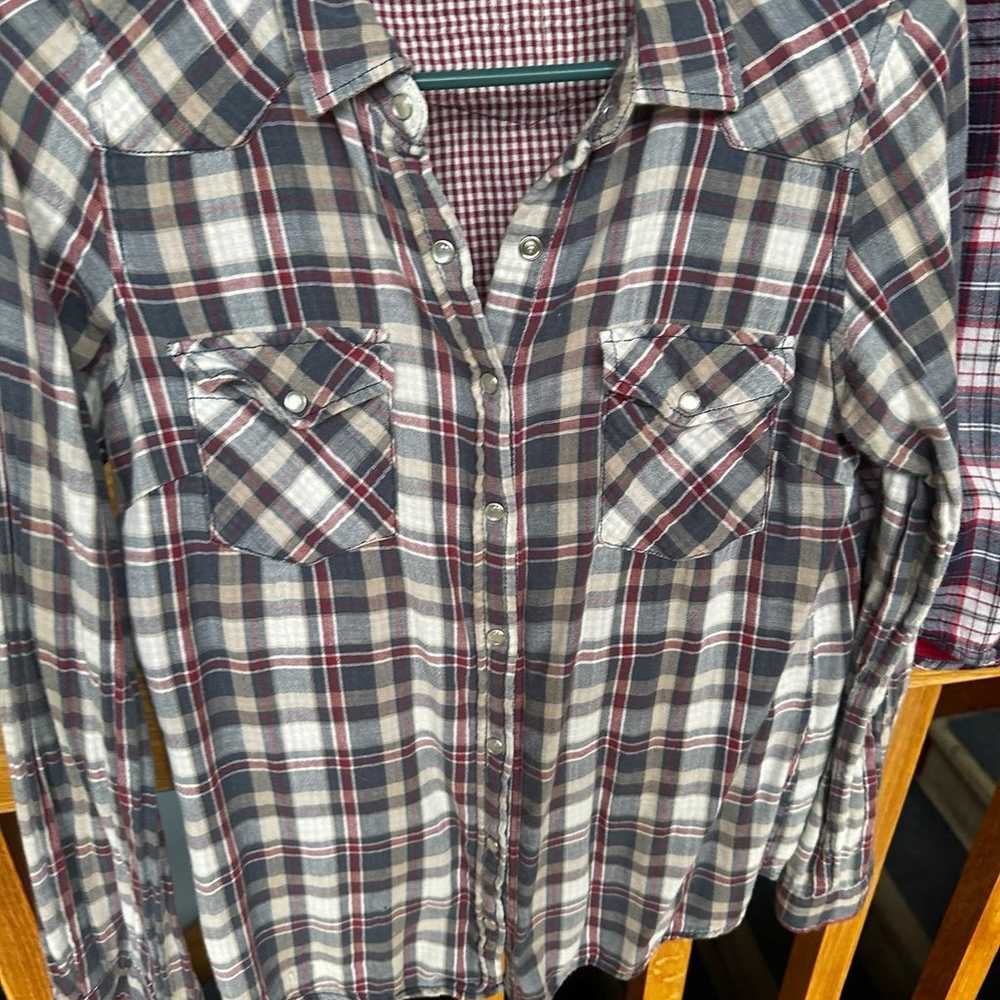 Lot of 3 flannels - image 2