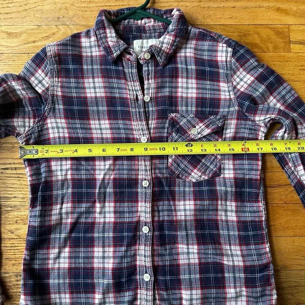 Lot of 3 flannels - image 9