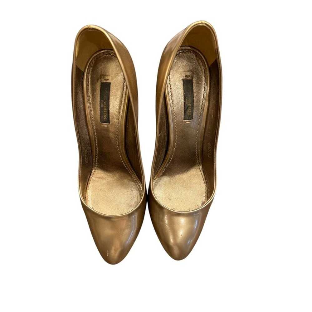 louis vuitton gold heels size 38 1/2 US 7 1/2 Pum… - image 11