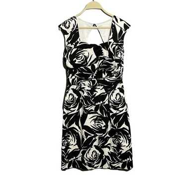 White House Black Market Dress Form Fitting Size 4