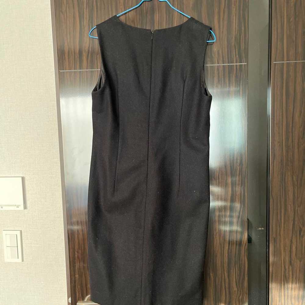 Black sleeveless V-neck dress 38 - image 2