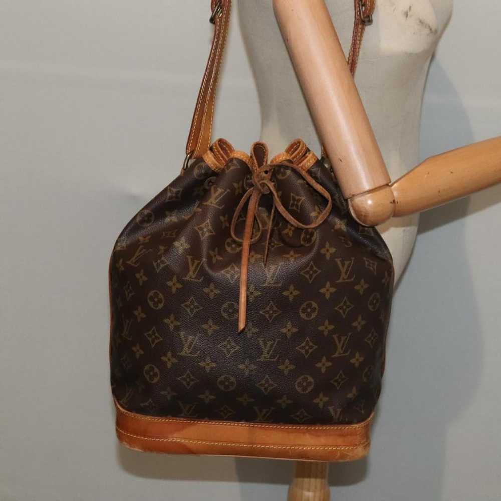 Louis Vuitton Noé cloth handbag - image 2