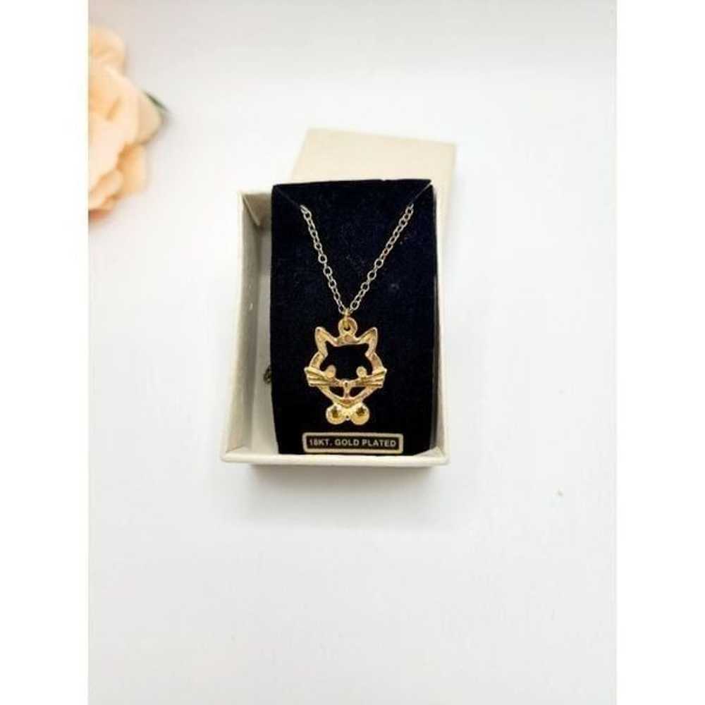 Vintage 18kt Gold cat necklace - image 2