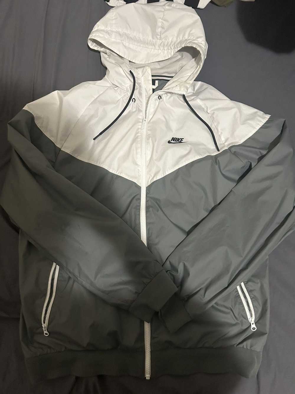 Nike Nike Grey Windbreaker - image 1