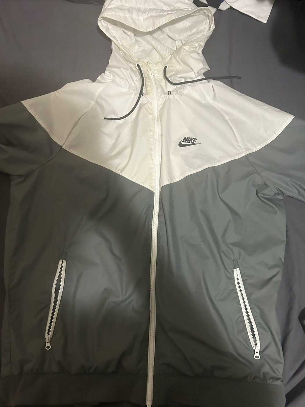 Nike Nike Grey Windbreaker - image 2