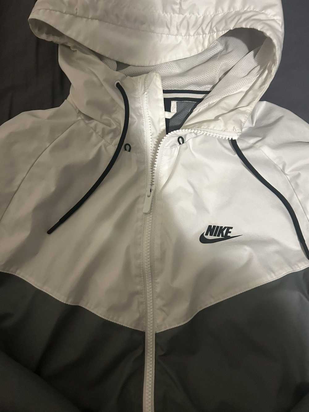 Nike Nike Grey Windbreaker - image 2