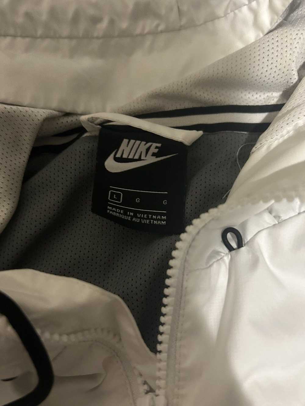 Nike Nike Grey Windbreaker - image 4