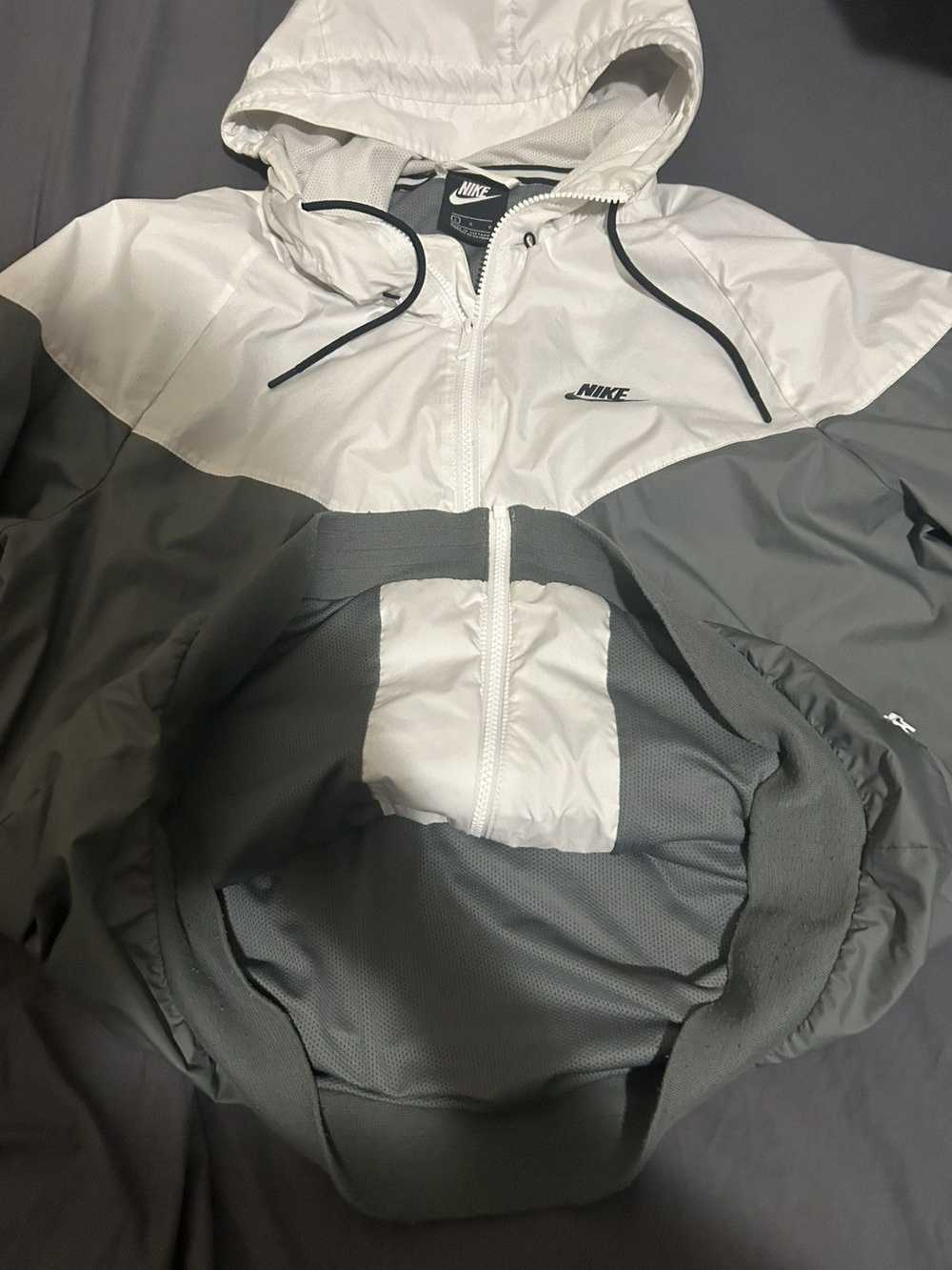 Nike Nike Grey Windbreaker - image 5