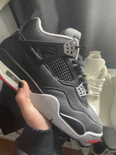 Jordan Brand × Nike × Streetwear Air Jordan 4 bred