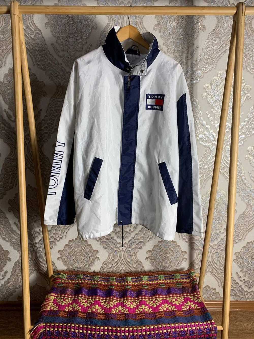 Streetwear × Tommy Hilfiger × Vintage VERY RARE T… - image 2