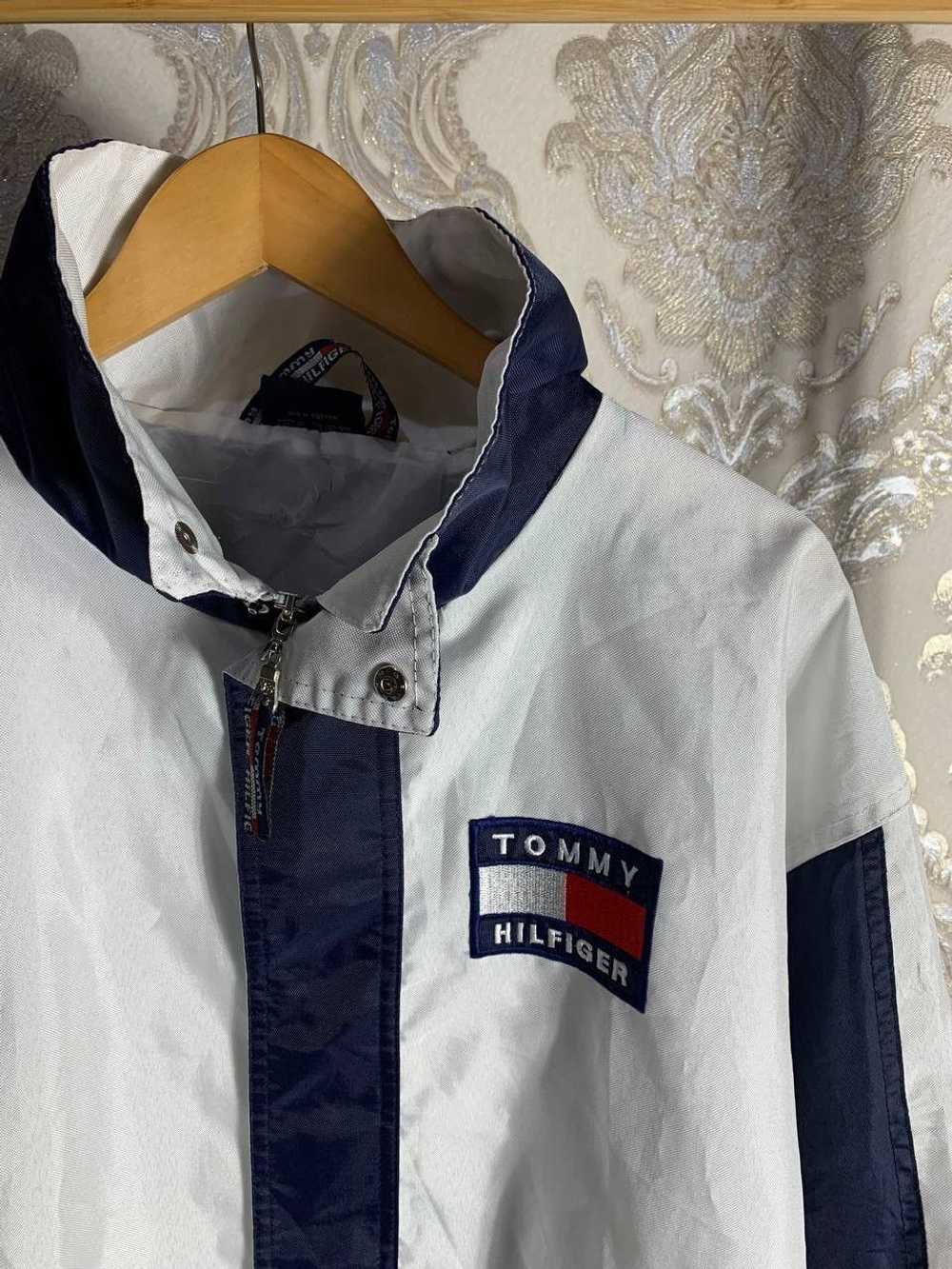 Streetwear × Tommy Hilfiger × Vintage VERY RARE T… - image 3