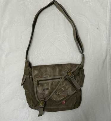 Y2K DIESEL Archive messenger bag グランジ Diesel Men Y2K 00S Archive Messenger Bag Shoulder 34x7x30cm