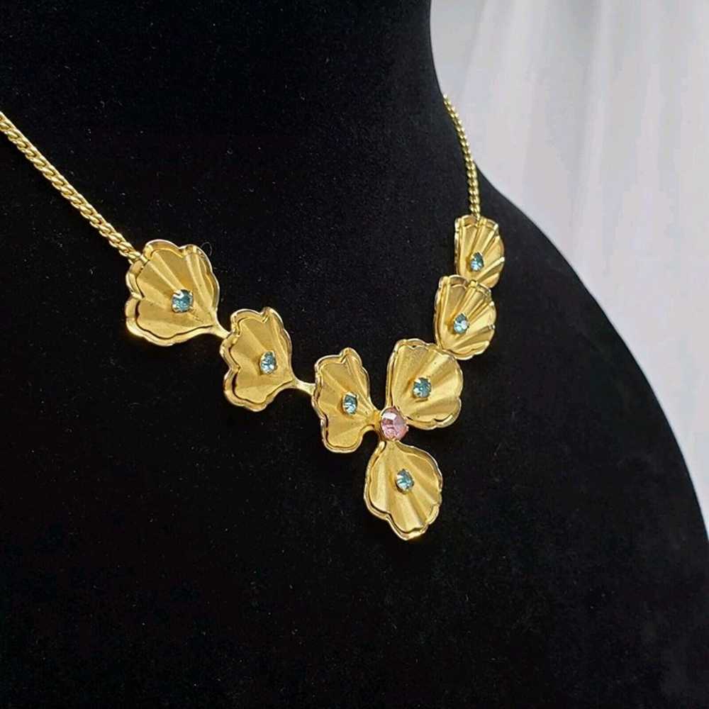 VTG 1950's Bugbee & Niles Gold Toned Flower Neckl… - image 5