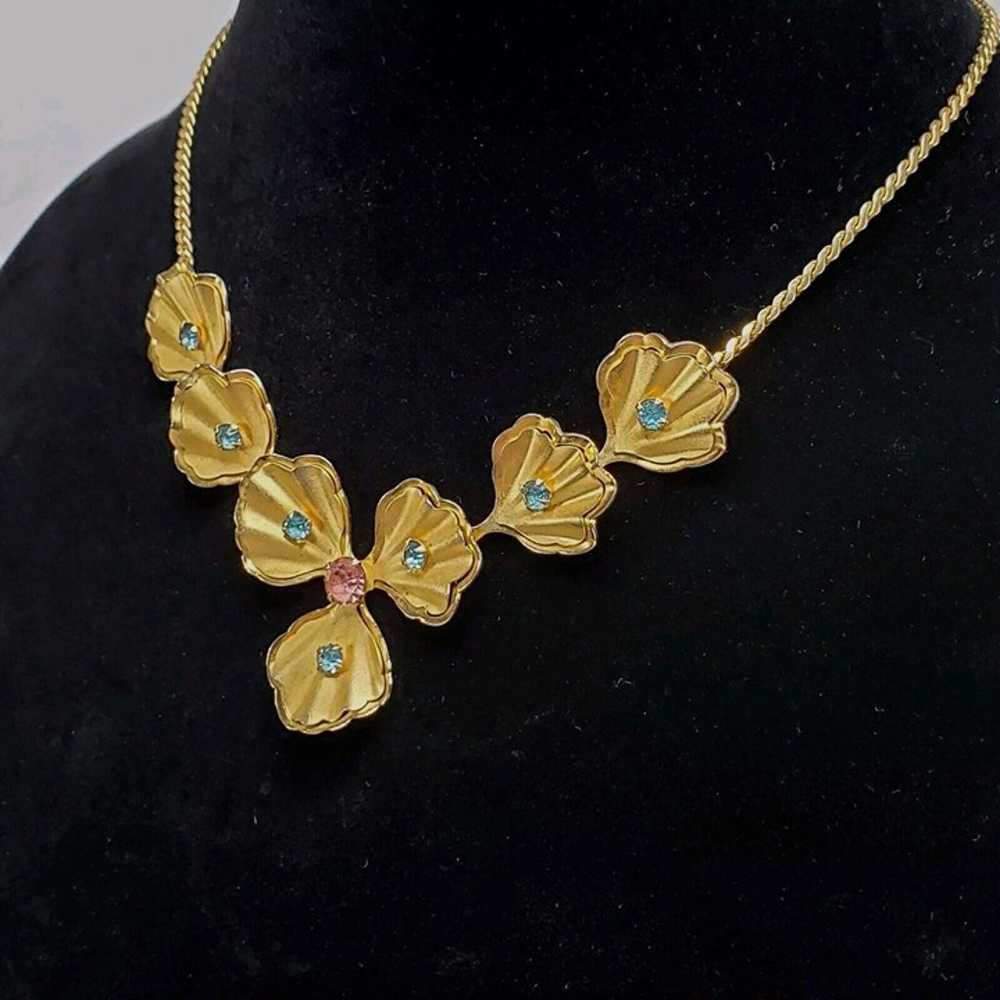 VTG 1950's Bugbee & Niles Gold Toned Flower Neckl… - image 6