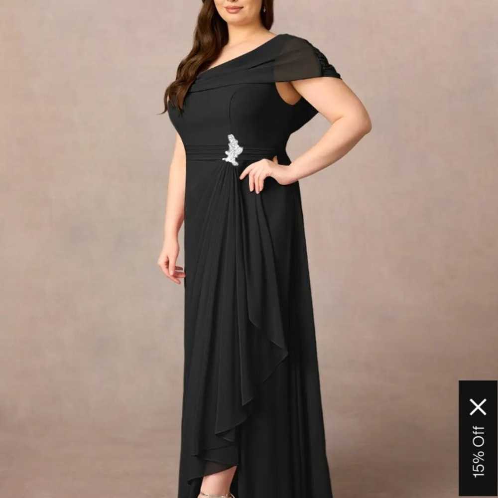 Size 20 formal black dress - image 5