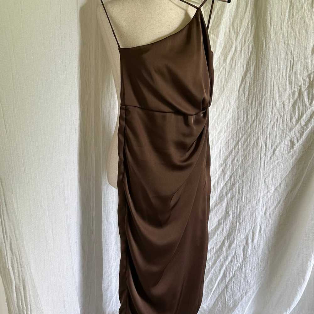 brown satin dress with ruched side and one should… - image 3