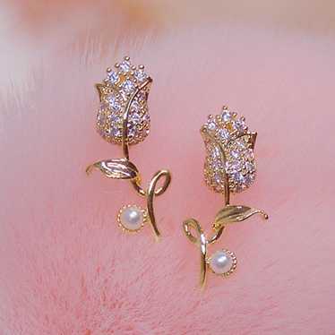 NEW 14K Gold Plated Diamond Rose Pearl Earrings