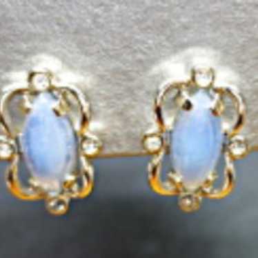 Vintage Signed Sarah Coventry Moonstone Clip Earr… - image 1