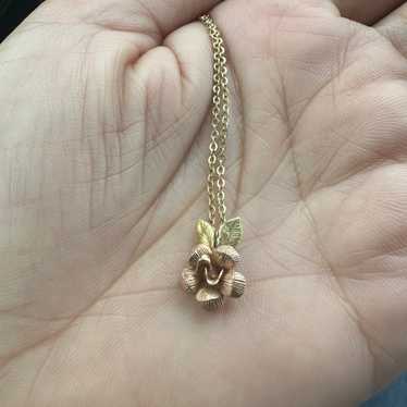 Vintage Krementz Gold plated rose necklace